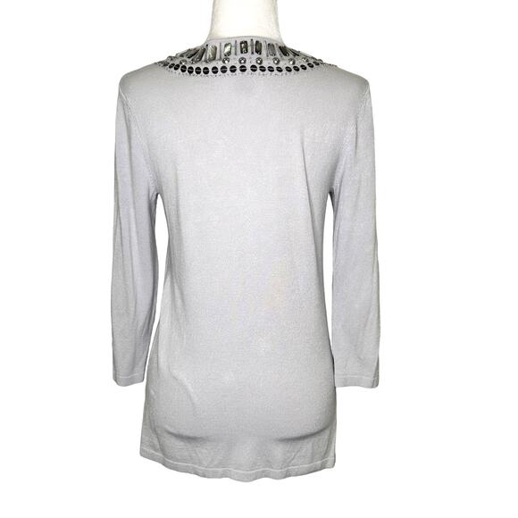 Chico's Light Gray Scoop Neck Embellished Long Sleeve Tunic Top Size 0 Small - Picture 3 of 7
